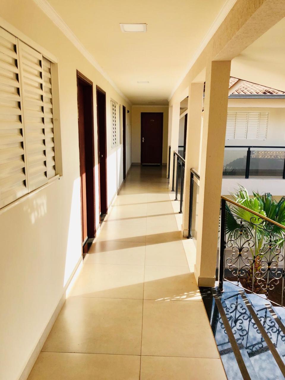 Porto Verde Hotel Lins Extérieur photo